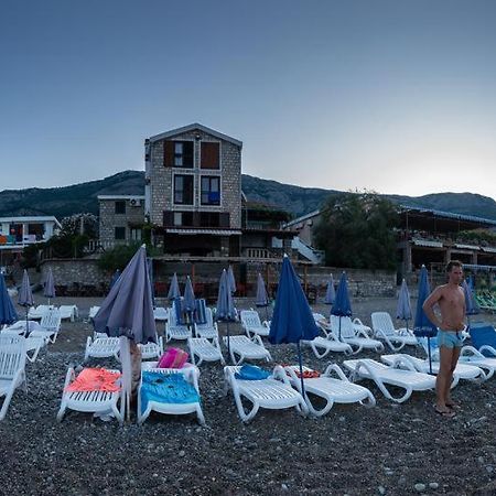 Apartments Galija Petrovac Extérieur photo