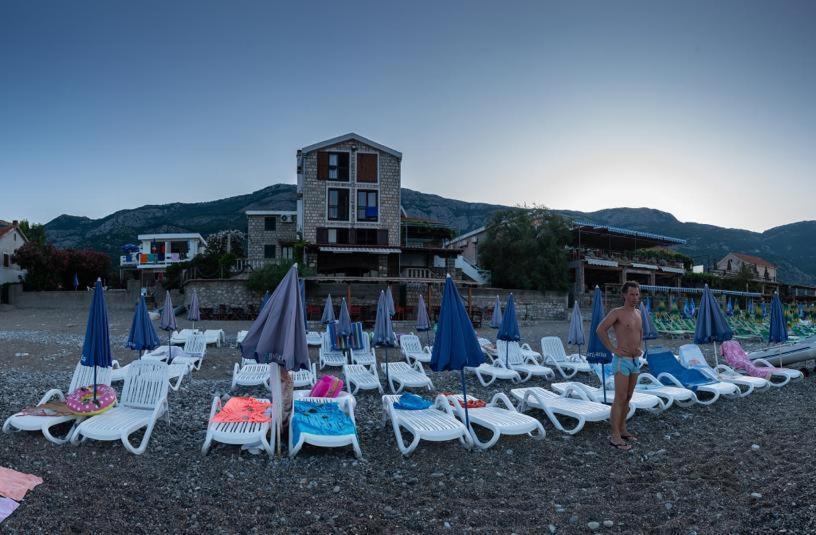 Apartments Galija Petrovac Extérieur photo